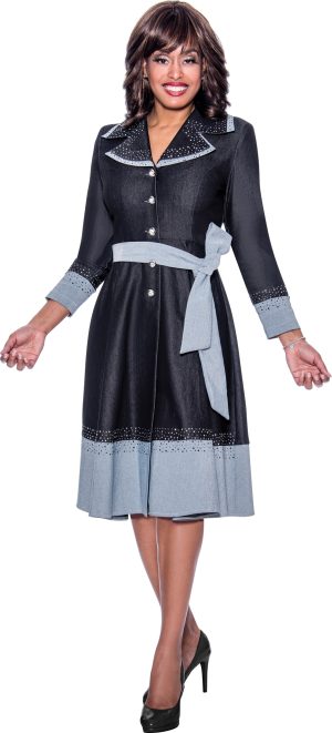 DEVINE SPORT DRESS BTN DN EMB